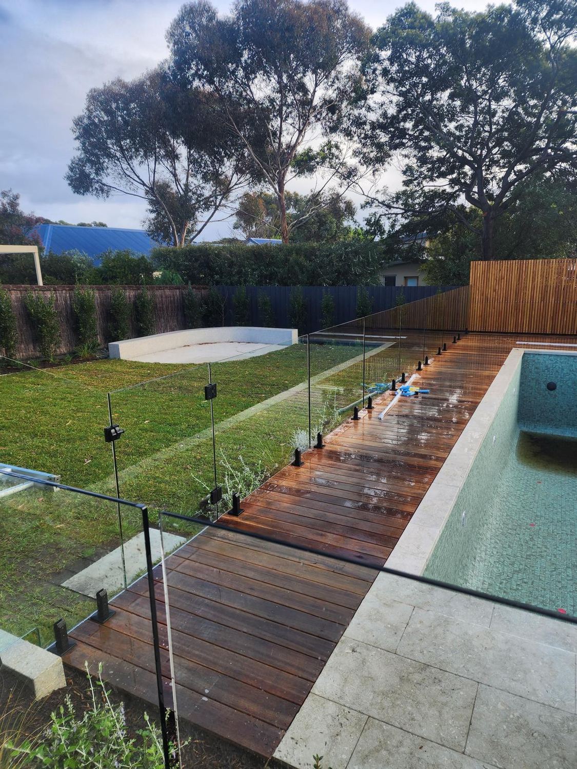 PrimePane exterior property detail