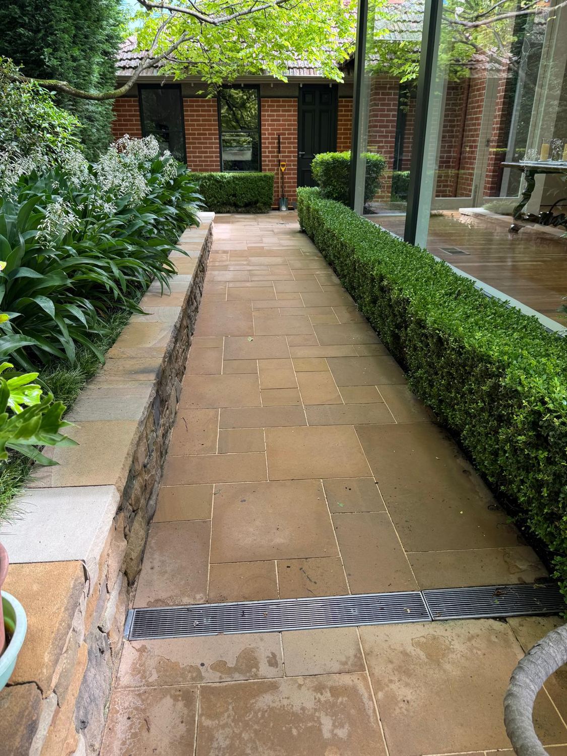 PrimePane garden path cleaning