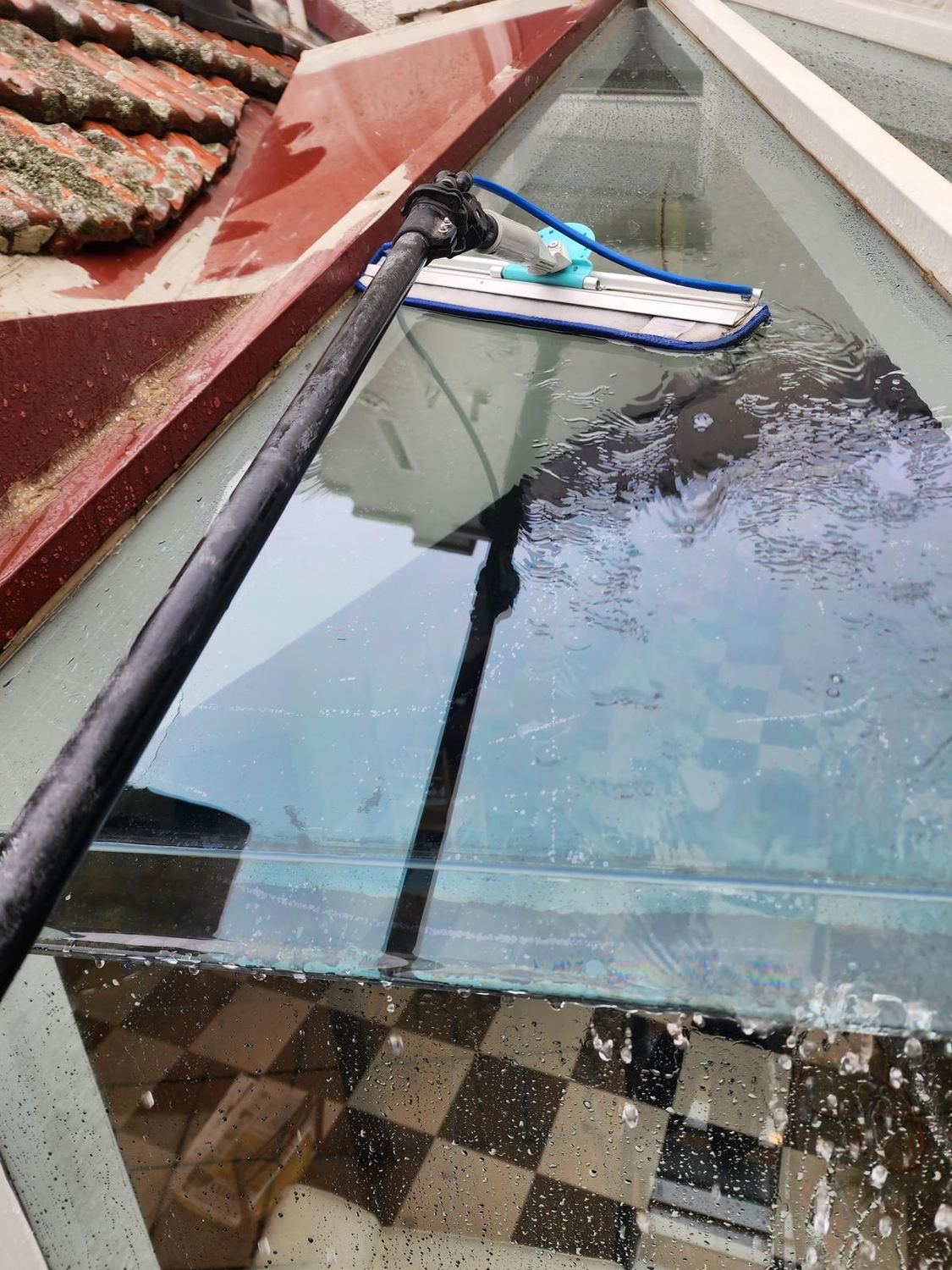 PrimePane window cleaning detail